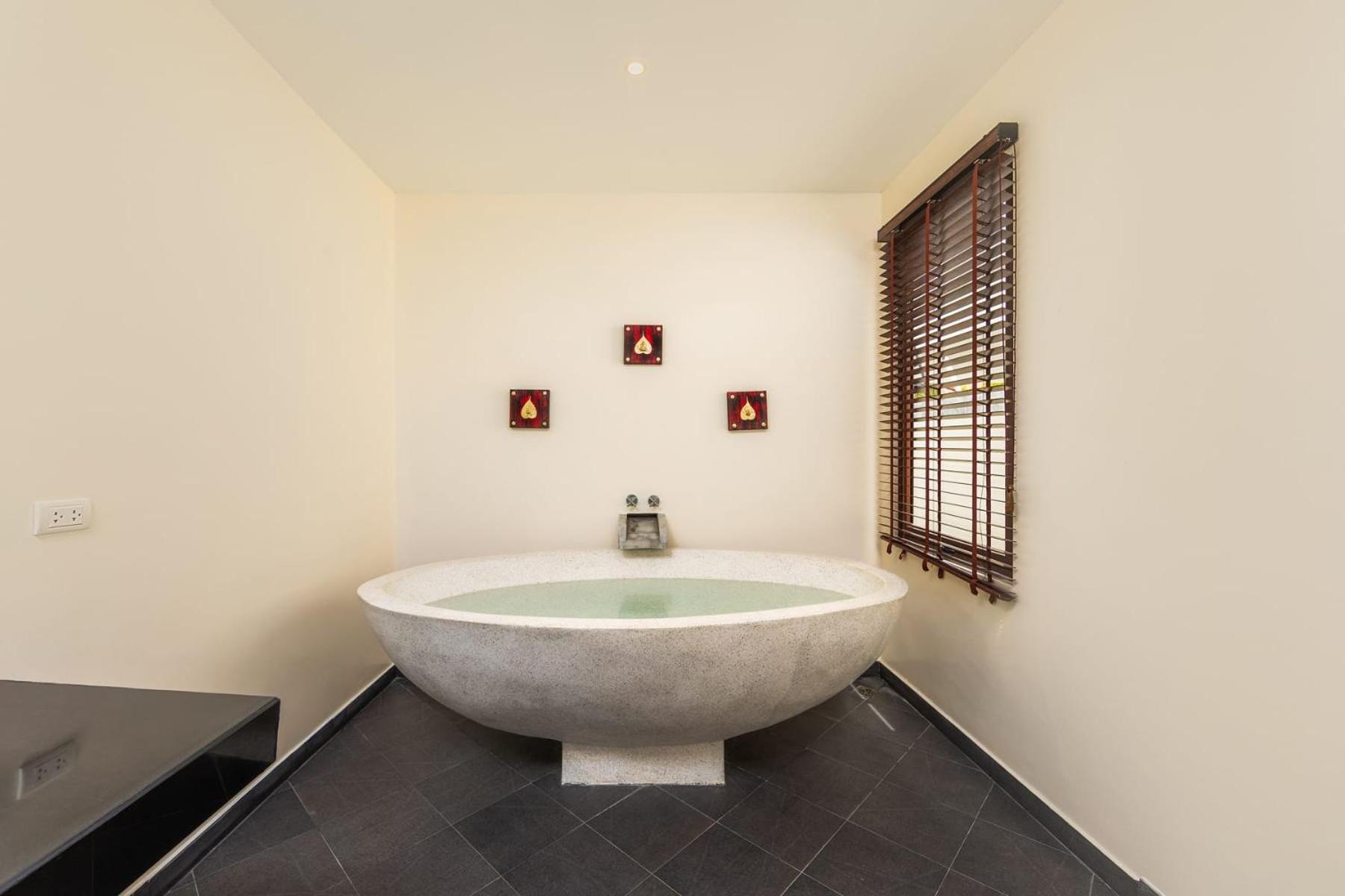 Villa Iorangi| 3 Bedroom Private Pool Residence In Rawai Beach Bagian luar foto